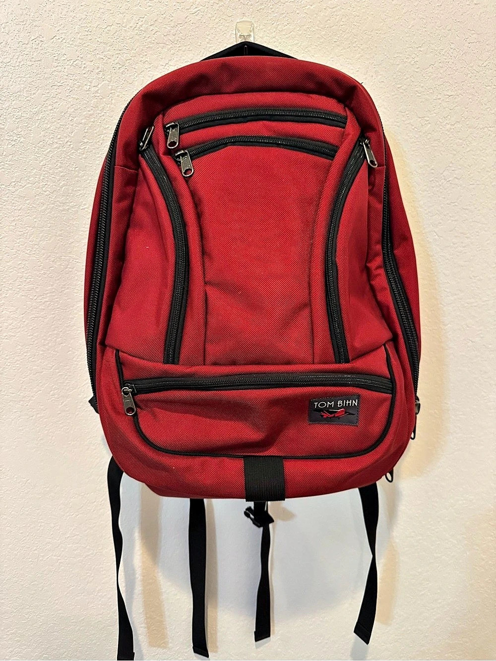 Tom Bihn Synik 30 - Mars Red Ballistic Like New